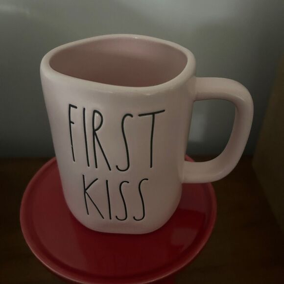 Rae Dunn Pink FIRST KISS Coffee Tea Mug NEW - Picture 1 of 1